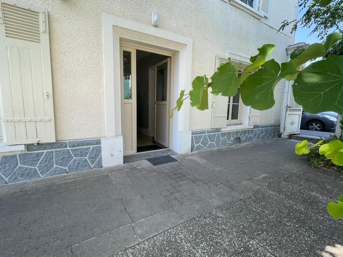 Le Logis De La Place Thouars Buitenkant foto