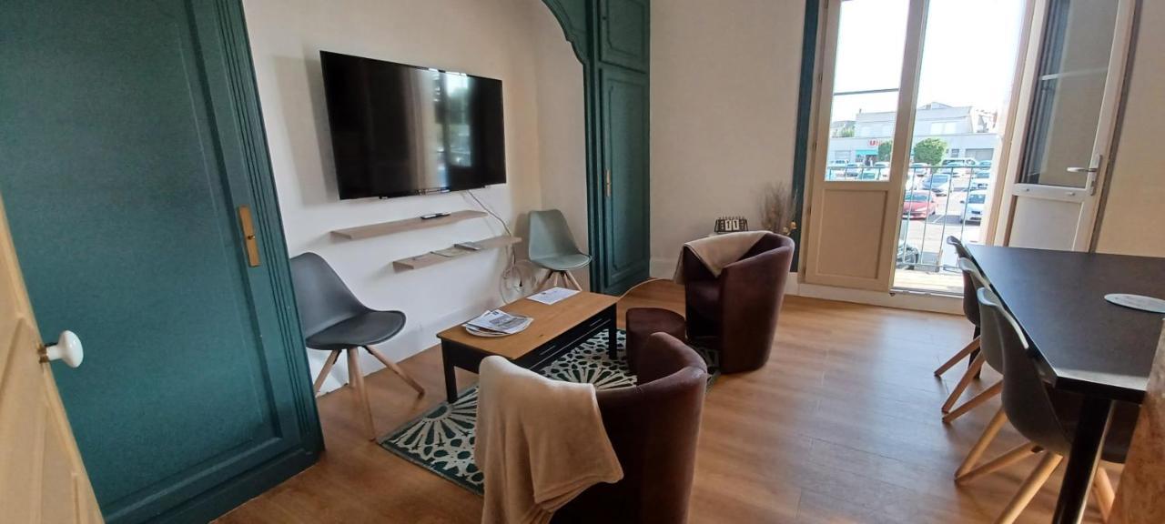 Le Logis De La Place Thouars Buitenkant foto